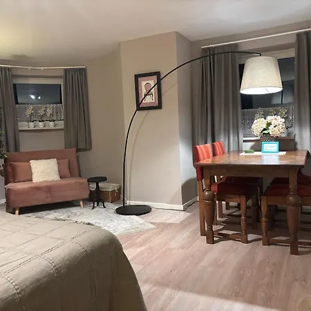 Gemütliche Ferienwohnung, See- Und Stadtnah Habitación en casa particular Schwerin (Mecklenburg-Vorpommern)