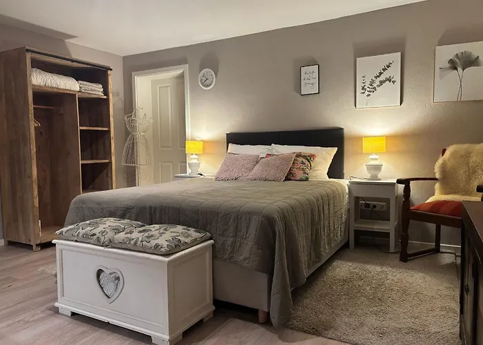 Gemuetliche Ferienwohnung, See- Und Stadtnah * Schwerin (Mecklenburg-Vorpommern)