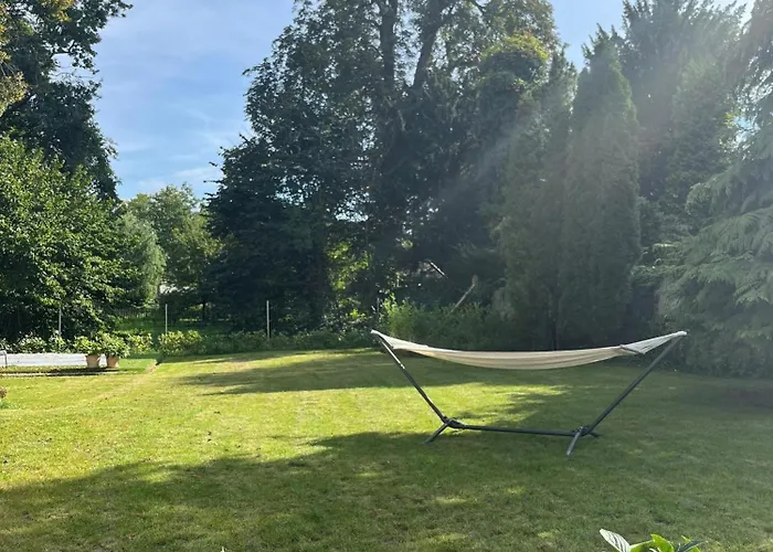 Gemuetliche Ferienwohnung, See- Und Stadtnah